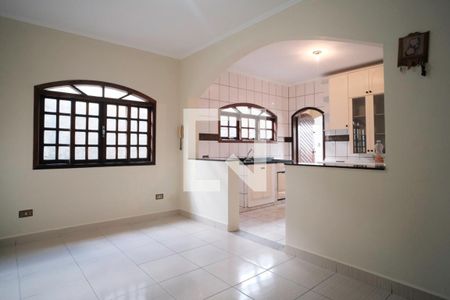 Sala de casa para alugar com 4 quartos, 210m² em Parque Boturussu, São Paulo