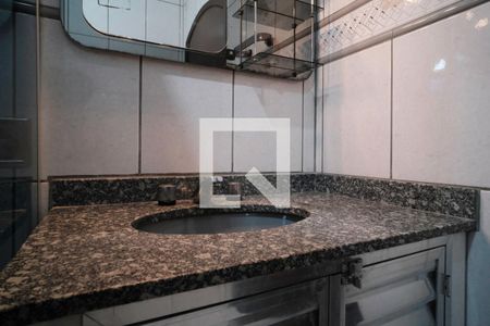Casa para alugar com 210m², 4 quartos e 1 vaga Casa para alugar com 210m², 4 quartos e 1 vagaBanheiro social