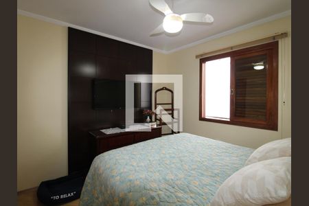 Casa de condomínio à venda com 125m², 3 quartos e 2 vagasSuíte