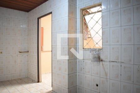 Casa para alugar com 95m², 2 quartos e 2 vagasCozinha