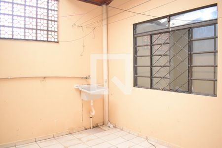 Casa para alugar com 95m², 2 quartos e 2 vagasÁrea de Serviço