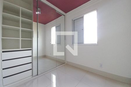 Quarto 1  de apartamento à venda com 2 quartos, 47m² em Vila Satúrnia, Campinas