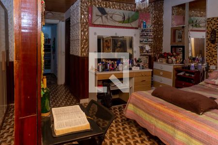 Casa de condomínio à venda com 350m², 3 quartos e 1 vagaQuarto 1  Suite - Armários