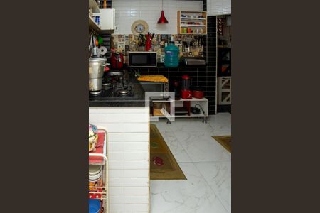 Casa de condomínio à venda com 350m², 3 quartos e 1 vagaCozinha - Armários