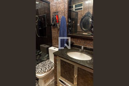 Casa de condomínio à venda com 350m², 3 quartos e 1 vagaBanheiro da Suite