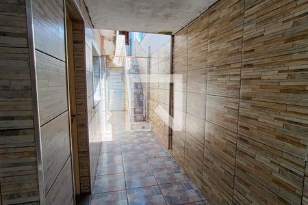 Casa para alugar com 150m², 3 quartos e 2 vagasCorredor