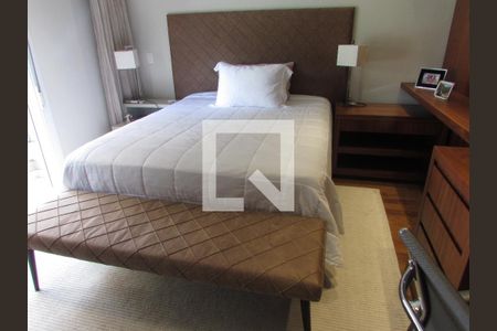 Apartamento à venda com 206m², 3 quartos e 4 vagasQuarto 3