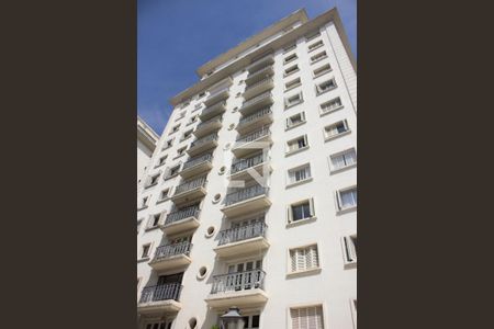 Apartamento à venda com 180m², 3 quartos e 3 vagas Apartamento à venda com 180m², 3 quartos e 3 vagasFachada