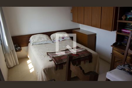 Quarto de apartamento à venda com 3 quartos, 180m² em Jardim Taboão, São Paulo