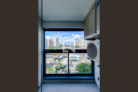 Apartamento para alugar com 70m², 2 quartos e 1 vagaVaranda