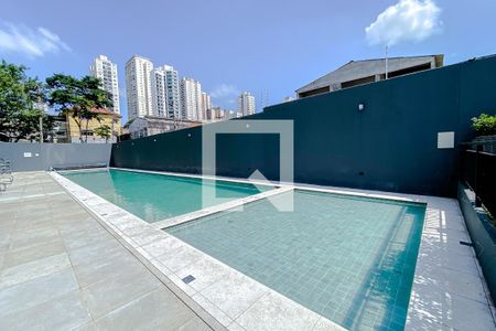 Apartamento para alugar com 70m², 2 quartos e 1 vagaÁrea comum - Piscina