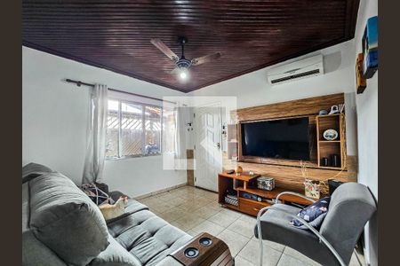 Sala de casa para alugar com 2 quartos, 97m² em Vila Santa Rosa, Guarujá