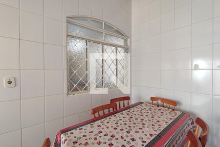 Casa à venda com 150m², 3 quartos e 4 vagasCopa