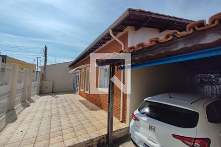 Casa à venda com 150m², 3 quartos e 4 vagasQuintal - Garagem