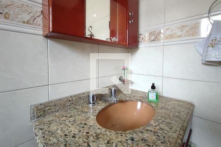 Casa à venda com 150m², 3 quartos e 4 vagasBanheiro Social