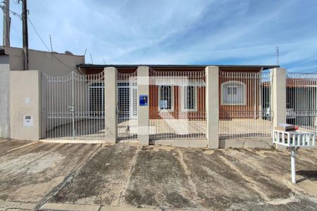Casa à venda com 150m², 3 quartos e 4 vagasPLACA INSTALADA NA FACHADA