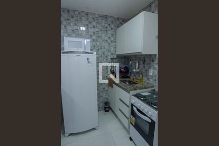 Cozinha de kitnet/studio para alugar com 1 quarto, 45m² em Recreio dos Bandeirantes, Rio de Janeiro