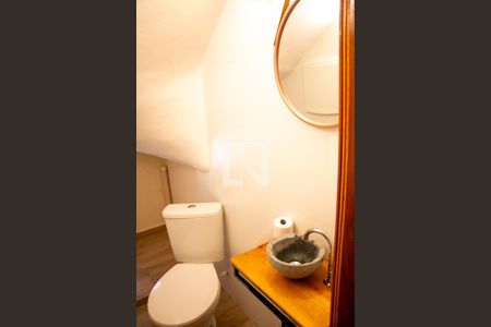 Casa à venda com 210m², 3 quartos e 2 vagasLavabo 4