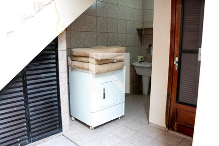 Casa à venda com 210m², 3 quartos e 2 vagasLavanderia