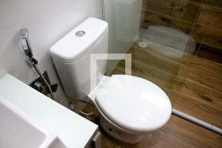 Casa à venda com 210m², 3 quartos e 2 vagasBanheiro da Suíte 2