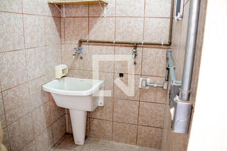 Casa à venda com 210m², 3 quartos e 2 vagasLavanderia