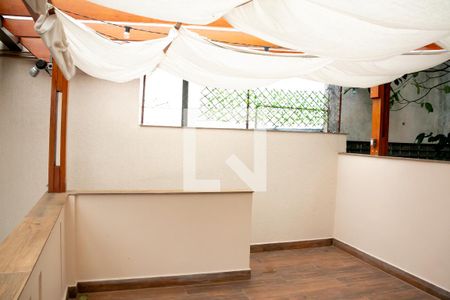 Casa à venda com 210m², 3 quartos e 2 vagasChurrasqueira