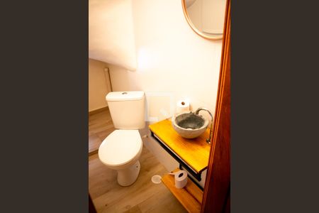 Casa à venda com 210m², 3 quartos e 2 vagasLavabo 4