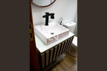 Casa à venda com 210m², 3 quartos e 2 vagasBanheiro da Suíte 2