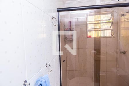 Casa à venda com 130m², 4 quartos e 2 vagasBanheiro