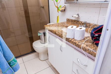 Casa à venda com 130m², 4 quartos e 2 vagasBanheiro