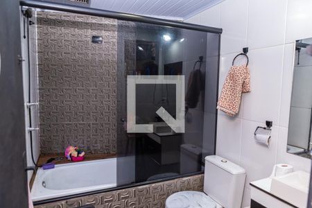 Casa à venda com 130m², 4 quartos e 2 vagasBanheiro 3