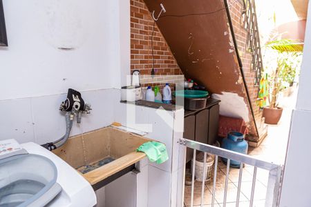 Casa à venda com 130m², 4 quartos e 2 vagasÁrea de Serviço