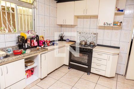 Casa à venda com 130m², 4 quartos e 2 vagasCozinha