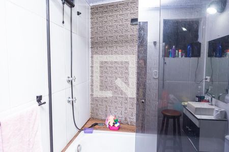 Casa à venda com 130m², 4 quartos e 2 vagasBanheiro 3