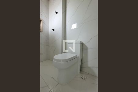 Casa à venda com 147m², 3 quartos e 3 vagasBanheiro da suíte