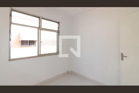 Quarto 1 de apartamento à venda com 3 quartos, 60m² em Irajá, Rio de Janeiro