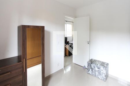Quarto 2 de apartamento à venda com 2 quartos, 44m² em Guarapiranga, São Paulo
