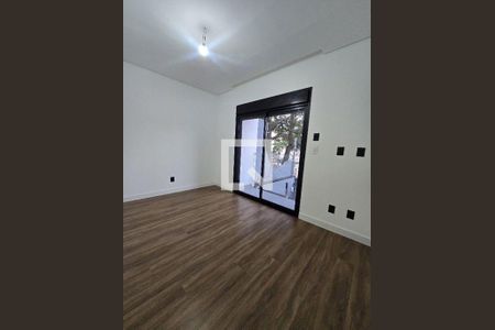 Casa à venda com 4 quartos, 192m² em Vila Monumento, São Paulo