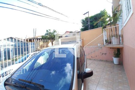 Casa à venda com 300m², 1 quarto e 1 vaga Casa à venda com 300m², 1 quarto e 1 vagaGaragem