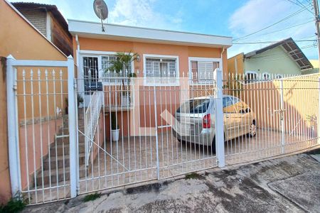 Casa à venda com 300m², 1 quarto e 1 vaga Casa à venda com 300m², 1 quarto e 1 vagaFachada do Prédio