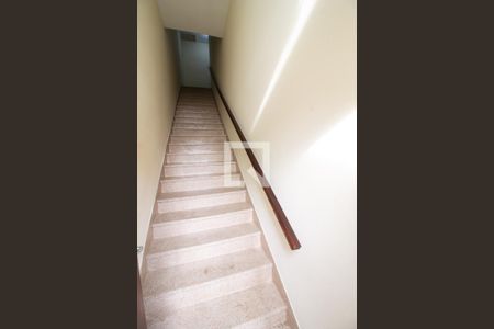 Apartamento para alugar com 65m², 2 quartos e 1 vagaEscada de Acesso