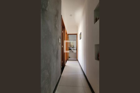 Corredor de apartamento à venda com 2 quartos, 82m² em Vila Eldízia, Santo André