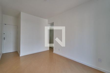Sala de apartamento para alugar com 2 quartos, 70m² em Vila Isabel, Rio de Janeiro