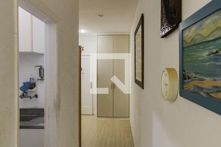 Antessala Corredor de apartamento para alugar com 1 quarto, 51m² em Leme, Rio de Janeiro