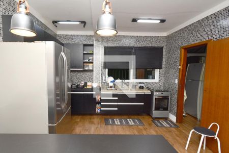 Casa à venda com 165m², 3 quartos e 2 vagasCozinha