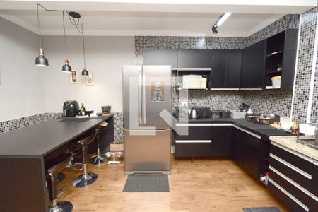 Casa à venda com 165m², 3 quartos e 2 vagasCozinha