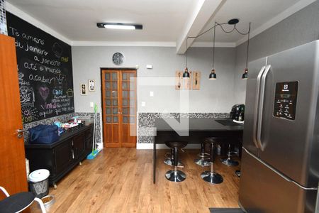 Casa à venda com 165m², 3 quartos e 2 vagasCozinha