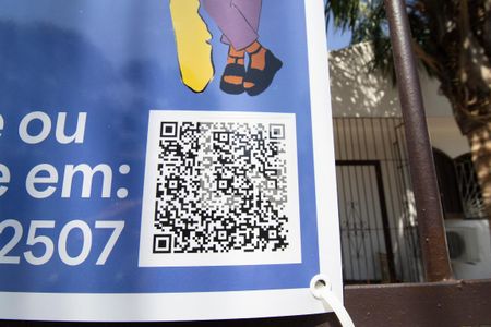 Casa à venda com 140m², 3 quartos e 4 vagas Casa à venda com 140m², 3 quartos e 4 vagasPlaca QR Code