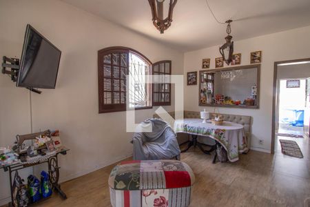Sala de casa à venda com 3 quartos, 140m² em Passo das Pedras, Porto Alegre
