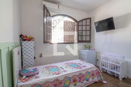 Casa à venda com 140m², 3 quartos e 4 vagas Casa à venda com 140m², 3 quartos e 4 vagasQuarto 2